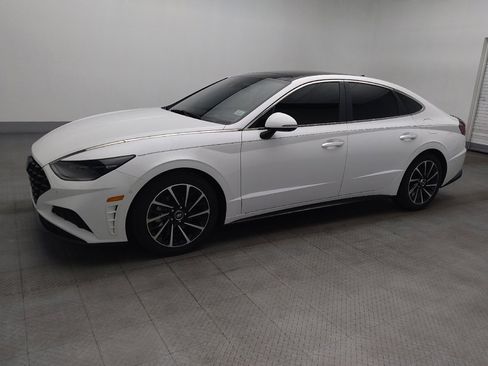 Used 2021 Hyundai Sonata Limited FWD image 2
