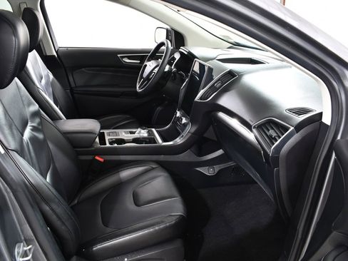 Used 2022 Ford Edge Titanium w/ Class II Trailer Tow Package image 10