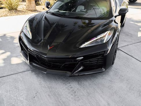 Used 2023 Chevrolet Corvette Z06 RWD image 7