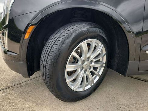 Used 2019 Cadillac XT5 FWD image 30