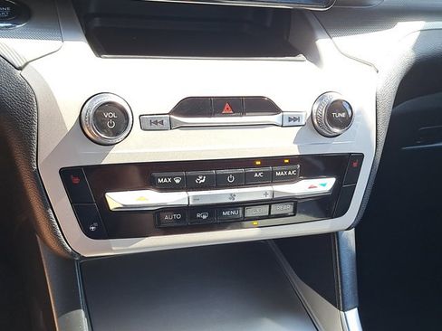 Certified 2023 Ford Explorer XLT w/ Equipment Group 202A image 32