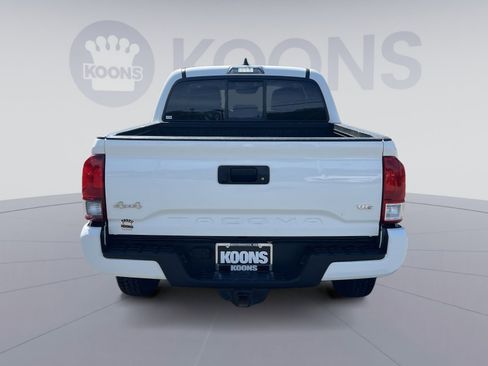 Used 2023 Toyota Tacoma SR AWD/4WD image 5