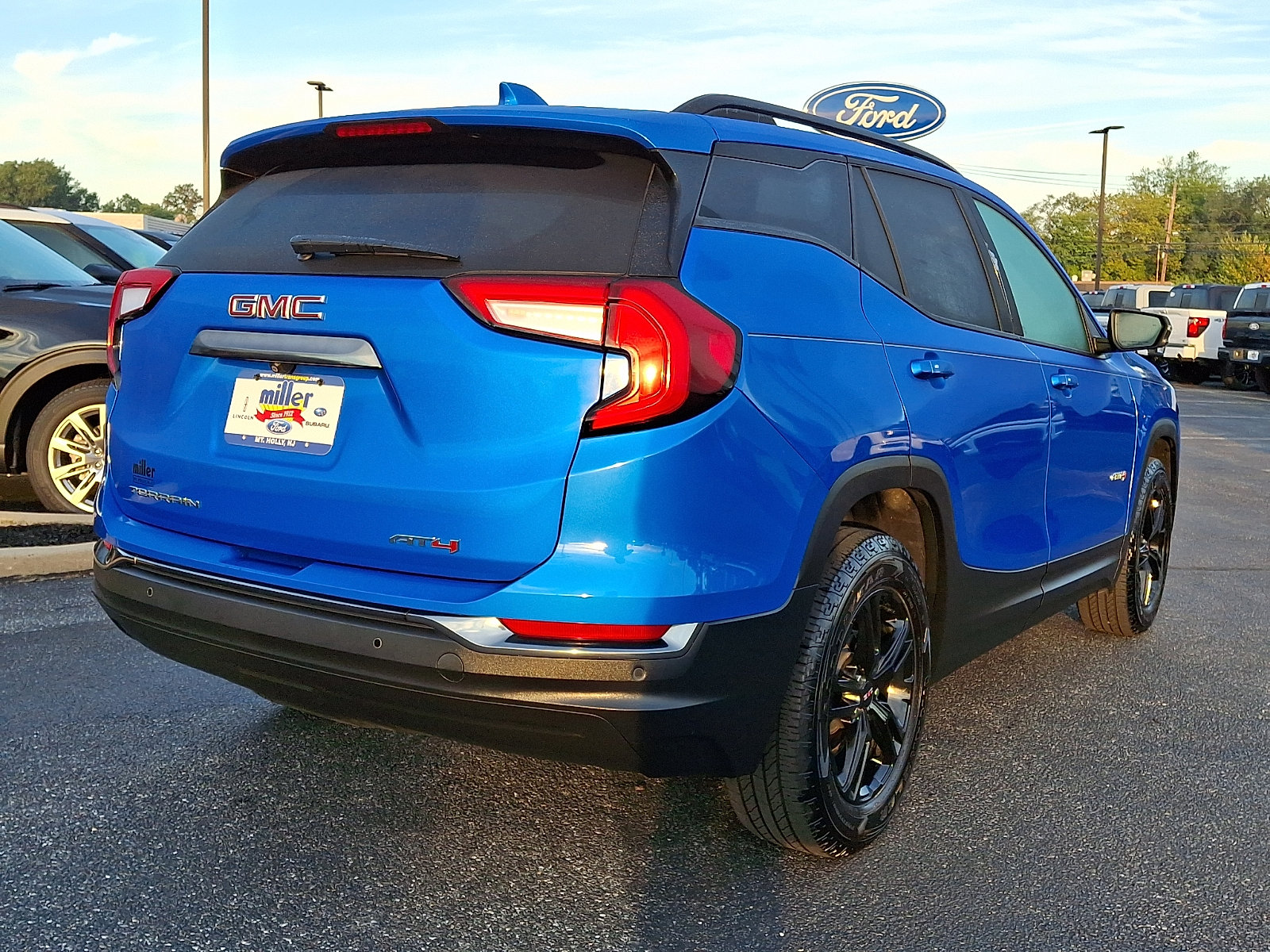 Used 2024 GMC Terrain AT4 w/ Infotainment Package II AWD/4WD image 6
