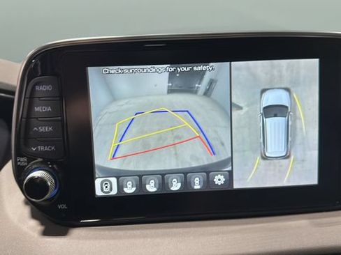 Used 2019 Hyundai Santa Fe AWD image 19
