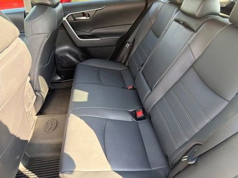 Used 2021 Toyota RAV4 XLE Premium AWD/4WD image 10