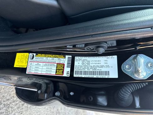 Used 2023 Toyota Tacoma Limited w/ Nightshade Package image 18