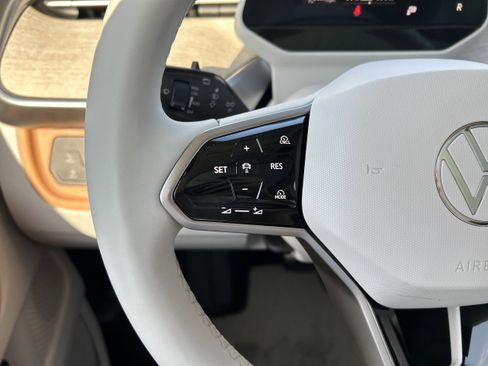 New 2025 Volkswagen ID. Buzz Pro S Plus image 13