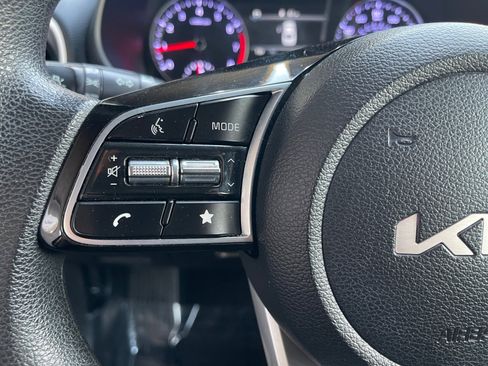 Used 2023 Kia Forte LXS image 19