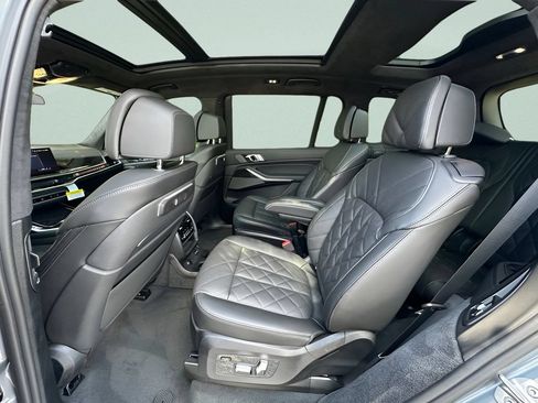 New 2026 BMW X7 xDrive40i w/ Executive Package AWD/4WD image 22