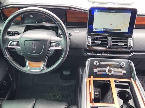 Used 2019 Lincoln Navigator Reserve AWD/4WD image 27