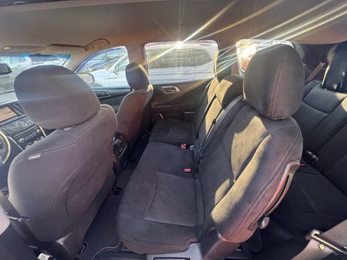 Used 2015 Nissan Pathfinder SV w/ Cargo Package image 12
