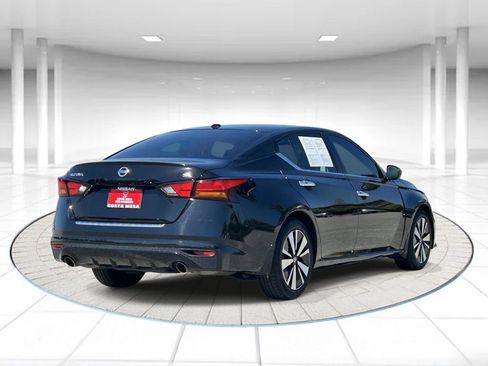 Used 2021 Nissan Altima 2.5 SL image 4