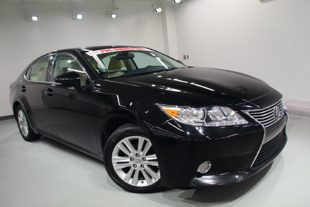 Used 2014 Lexus ES 350 w/ Premium Package FWD image 10