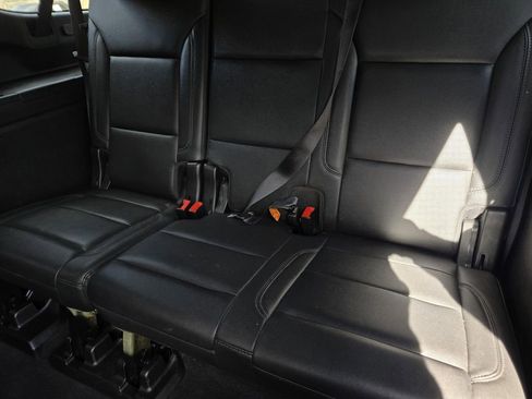 Used 2021 Chevrolet Suburban LT w/ LT Signature Package image 16