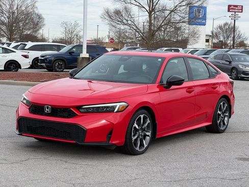 Used 2025 Honda Civic Sport Touring image 2