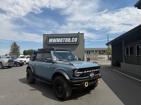 Used 2022 Ford Bronco Wildtrak AWD/4WD image 1