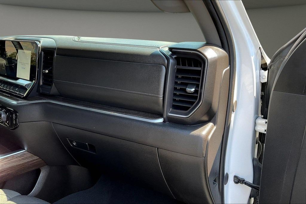 Used 2024 Chevrolet Silverado 1500 RST RWD image 30