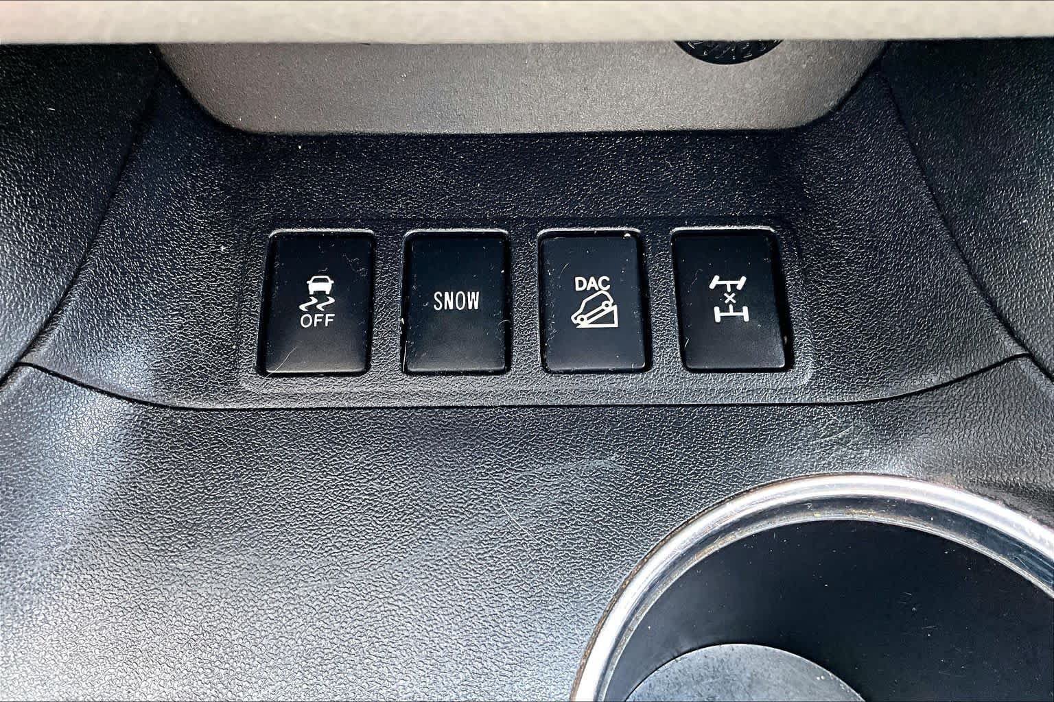 Used 2014 Toyota Highlander Plus AWD/4WD image 30