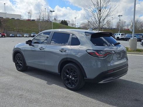 Used 2024 Honda HR-V Sport image 3