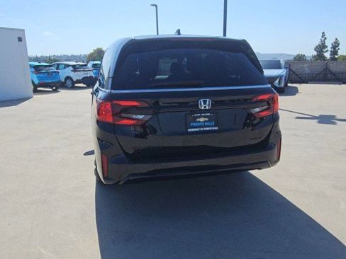 Used 2026 Honda Odyssey Sport-L image 7