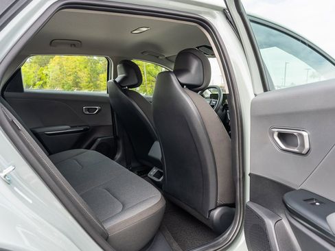 New 2026 Kia K4 FWD image 9