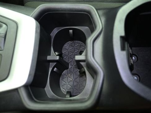 Used 2022 Toyota RAV4 LE image 23