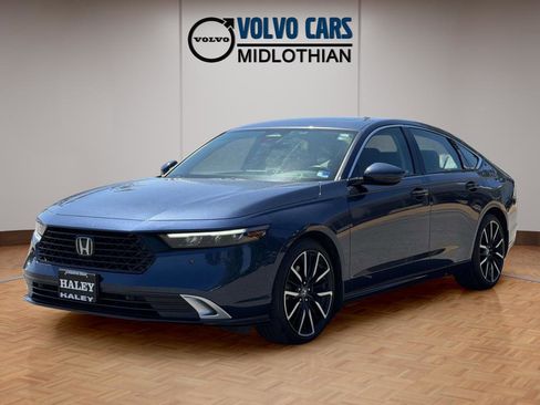 Used 2025 Honda Accord Touring image 23