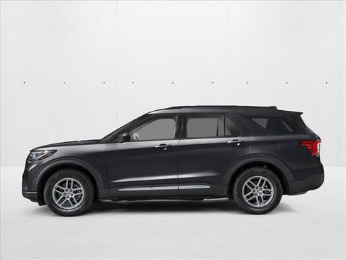 New 2027 Ford Explorer Active RWD image 3