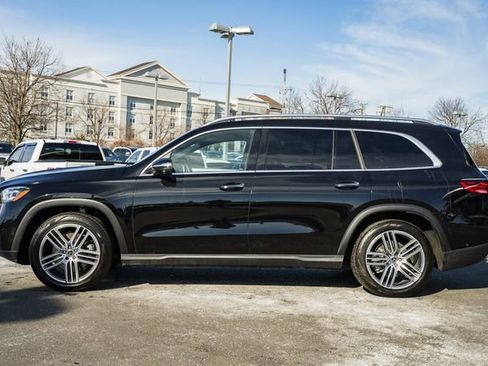 Certified 2025 Mercedes-Benz GLS 450 4MATIC image 4