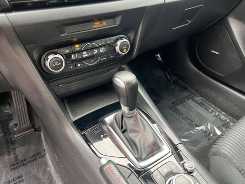 Used 2016 MAZDA MAZDA3 i Touring w/ Popular Equipment Package FWD image 37