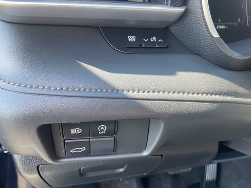 Certified 2025 Toyota Highlander XSE AWD/4WD image 12