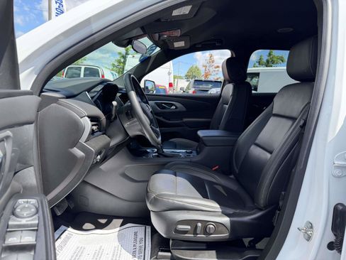 Certified 2023 Chevrolet Traverse LT AWD/4WD image 10