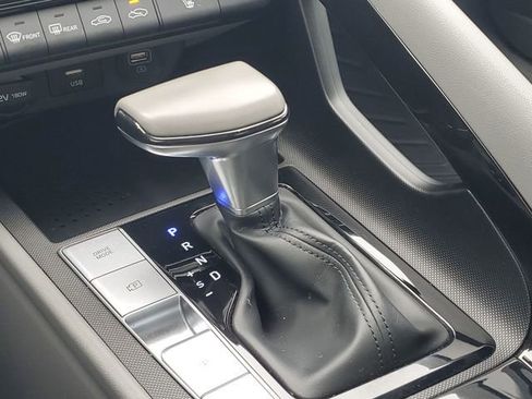 Used 2023 Hyundai Elantra SEL w/ Convenience Package image 36