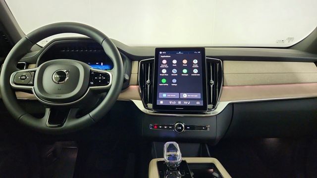 New 2026 Volvo XC90 T8 Plus w/ Protection Package Premier AWD/4WD image 26