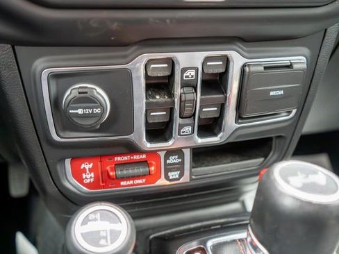 Used 2021 Jeep Wrangler Unlimited Rubicon w/ Cold Weather Group image 27