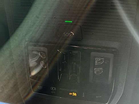 New 2026 Volkswagen Atlas Cross Sport SEL image 10