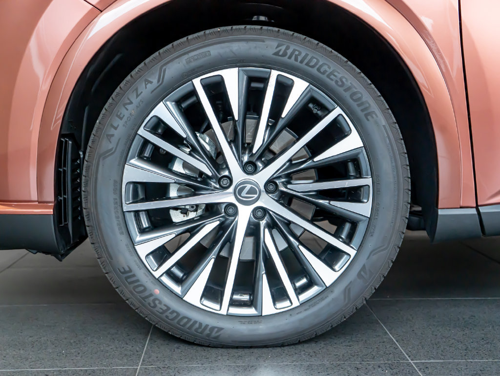 Used 2026 Lexus RX 350 FWD image 11