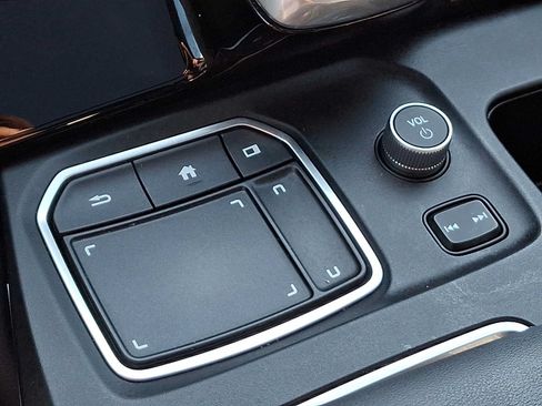Certified 2024 Acura MDX SH-AWD w/ Advance Package image 25