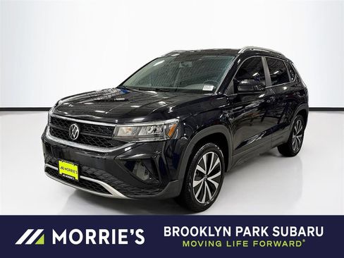 Used 2022 Volkswagen Taos SE AWD/4WD image 1