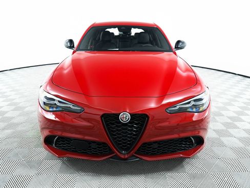 New 2024 Alfa Romeo Giulia Sprint image 3