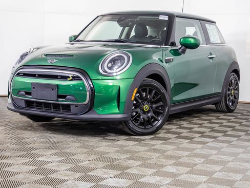 Used 2023 MINI Cooper SE image 2