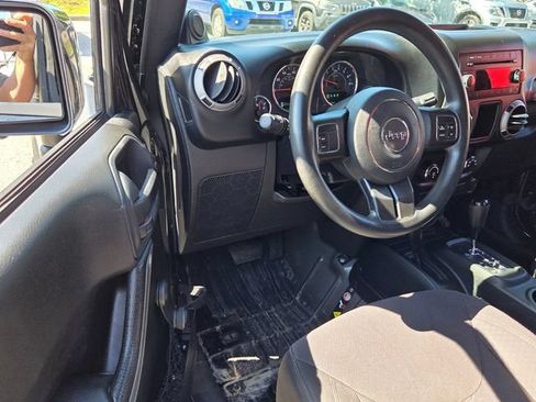 Used 2014 Jeep Wrangler Sport AWD/4WD image 11