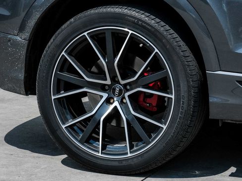 Used 2020 Audi Q8 Premium Plus w/ Premium Plus Package image 67