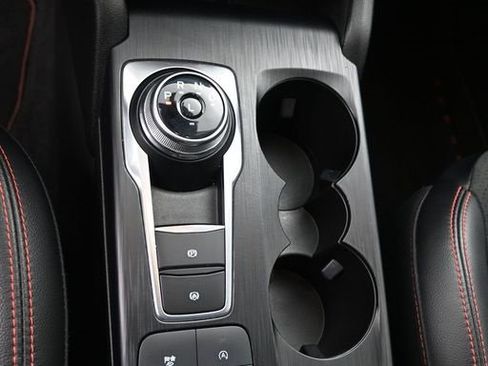 Used 2022 Ford Escape SEL w/ SEL Stealth AWD Package image 18