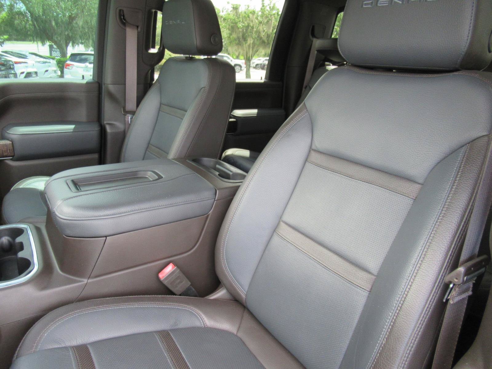 Used 2020 GMC Sierra 2500 Denali w/ Denali Ultimate Package AWD/4WD image 20