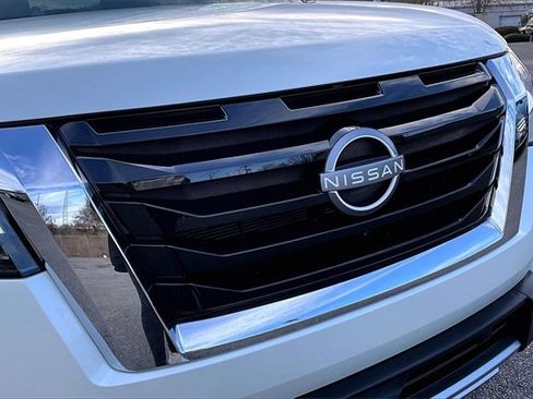 Certified 2023 Nissan Pathfinder SL image 34