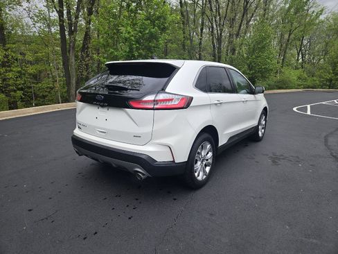 Used 2022 Ford Edge Titanium w/ Equipment Group 301A AWD/4WD image 3