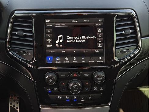 Used 2021 Jeep Grand Cherokee SRT image 12