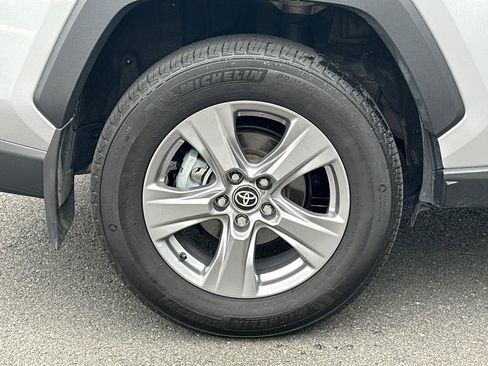 Used 2023 Toyota RAV4 XLE w/ Convenience Package AWD/4WD image 9