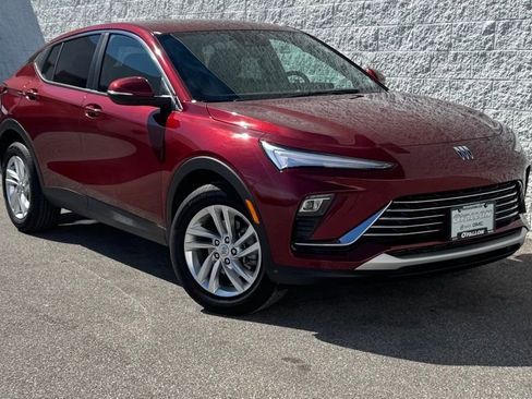 Used 2025 Buick Envista Preferred FWD image 2